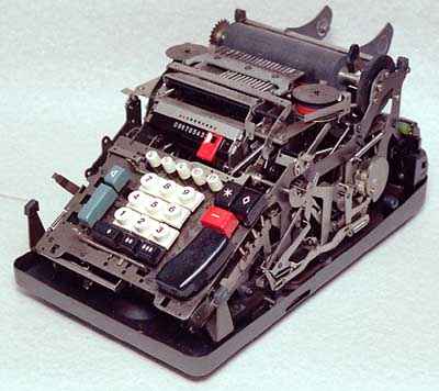 Inside Olivetti Electrosumma 22R
