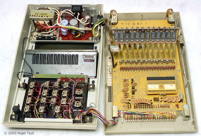 Inside NCR 18-16 / Busicom Junior, first "calculator on a chip"
